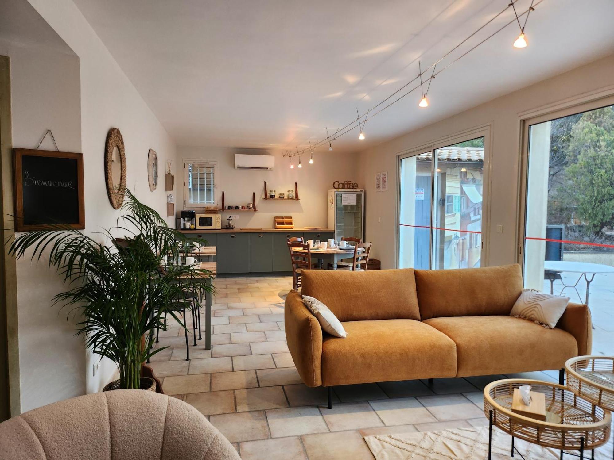 Bed and Breakfast Domaine Les Gendalis Saint-Saturnin-lès-Avignon Exterior foto